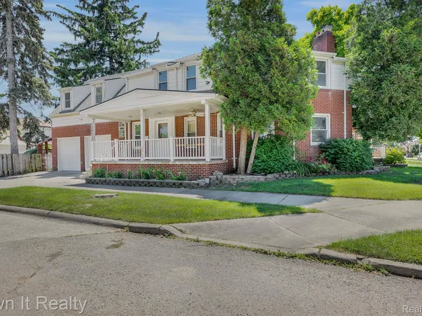 13033 Diversey St, Dearborn, MI 48126