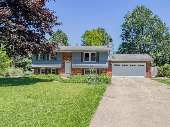 53 Cain Dr, Valparaiso, IN 46383