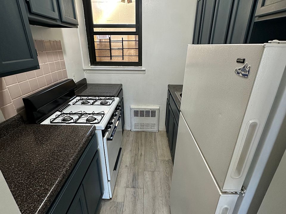 2nd image of 1106 Avenue N #3M