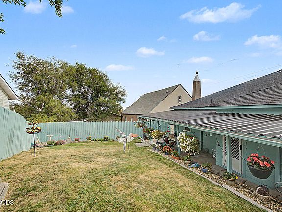 4th image of 247 Hillside Ave