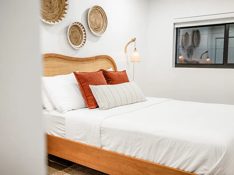 organic saatva mattress and organic bedding