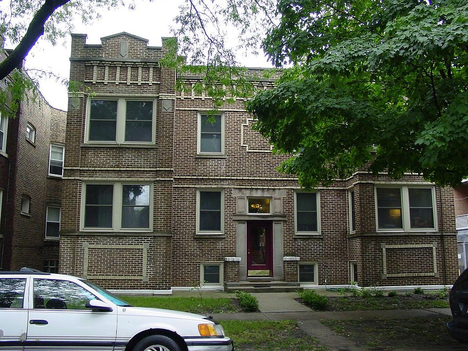 1st image of 2547 W Gunnison St #1