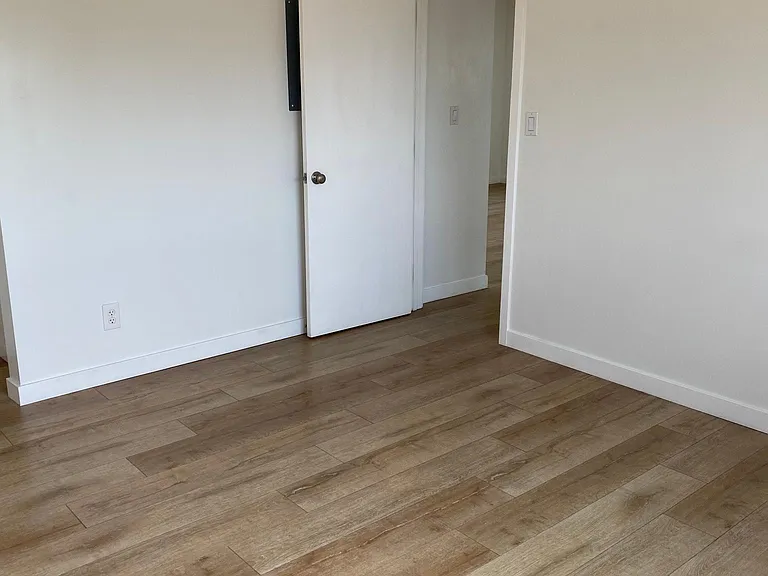 2326 Locust Ave #3 — Photo 15