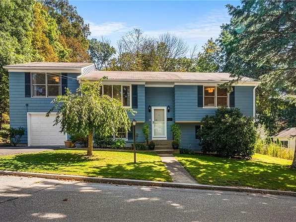 77 Rowley St, Providence, RI 02909