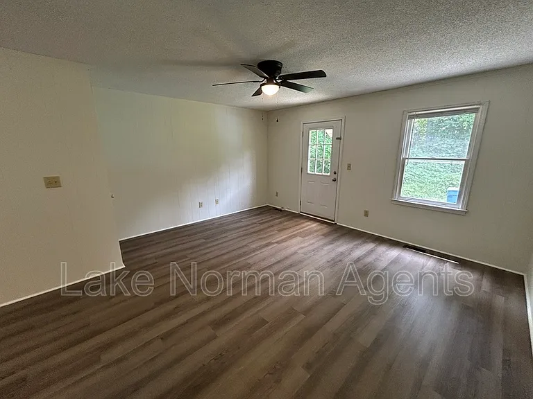 4709 Grassy Creek Rd — Photo 19