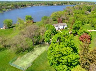 2615 Regner Rd, McHenry, IL 60051