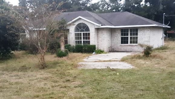 1st image of 156 SW Legion Dr