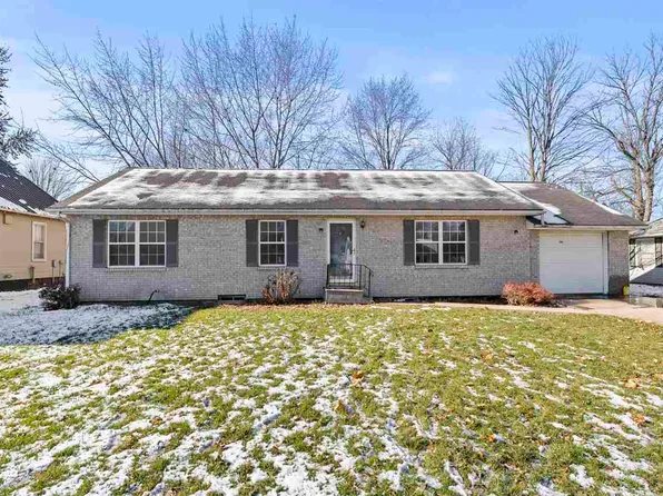 110 N Adams St, Keota, IA 52248