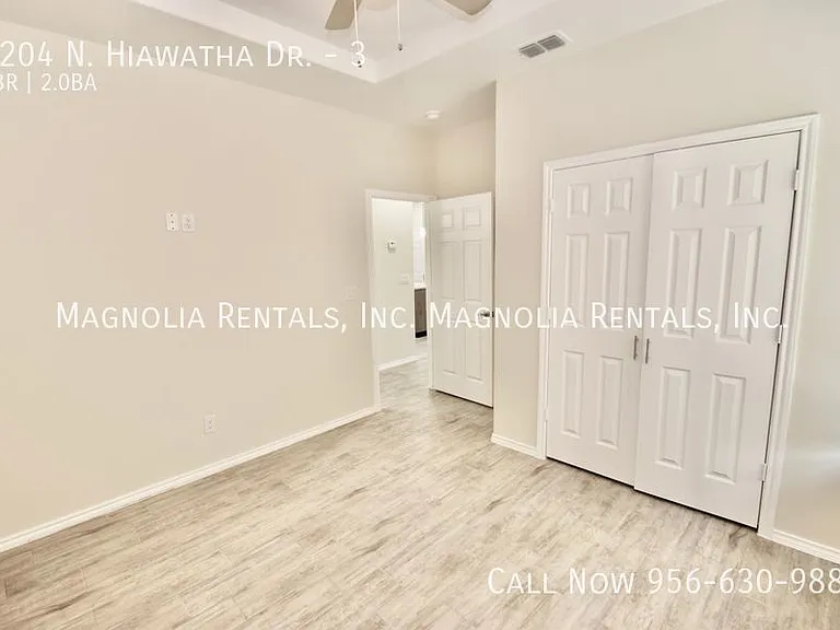 5204 N Hiawatha Dr #3 — Photo 7