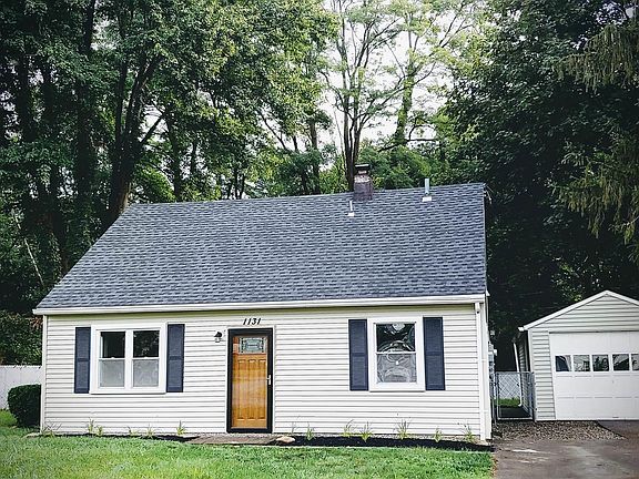 2nd image of 1131 Deforest St