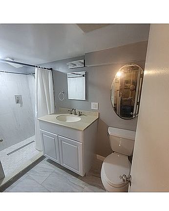 4th image of 4801 Denison Ave