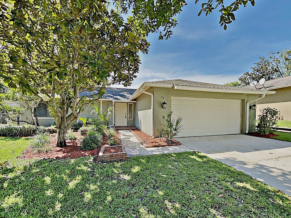 1st image of 32 Spanish Oak Ln