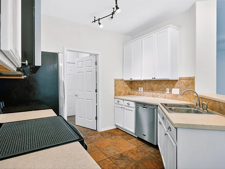 2632 Century Park Blvd #41 — Photo 16
