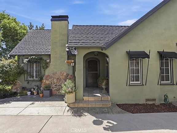 5th image of 4593 Merrill Ave