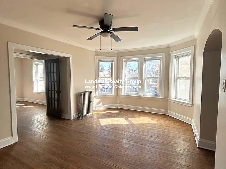 1936 W Estes Ave #1N — Photo 2