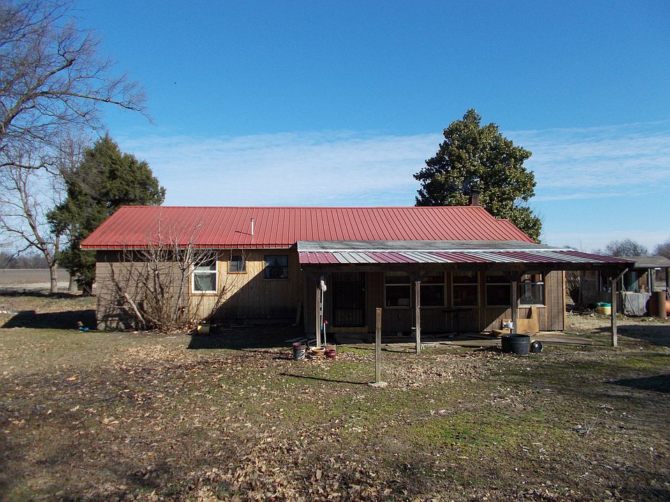 2nd image of 1200 County Road 250