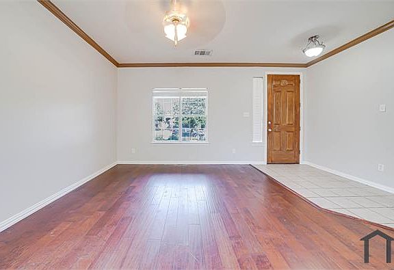 5th image of 8273 Robertson Dr