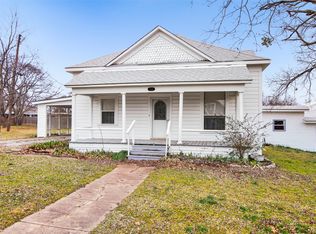 404 N Blanton St, Whitewright, TX 75491