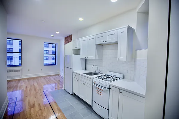 Rented by J & L Holding Corporation | media 11