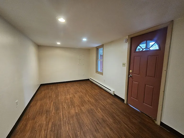 14 Kulp Ave — Photo 5