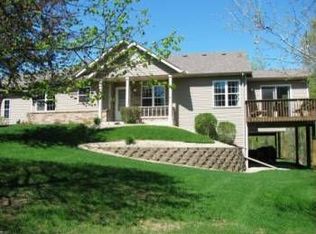 5802 Willow Ln, Shoreview, MN 55126