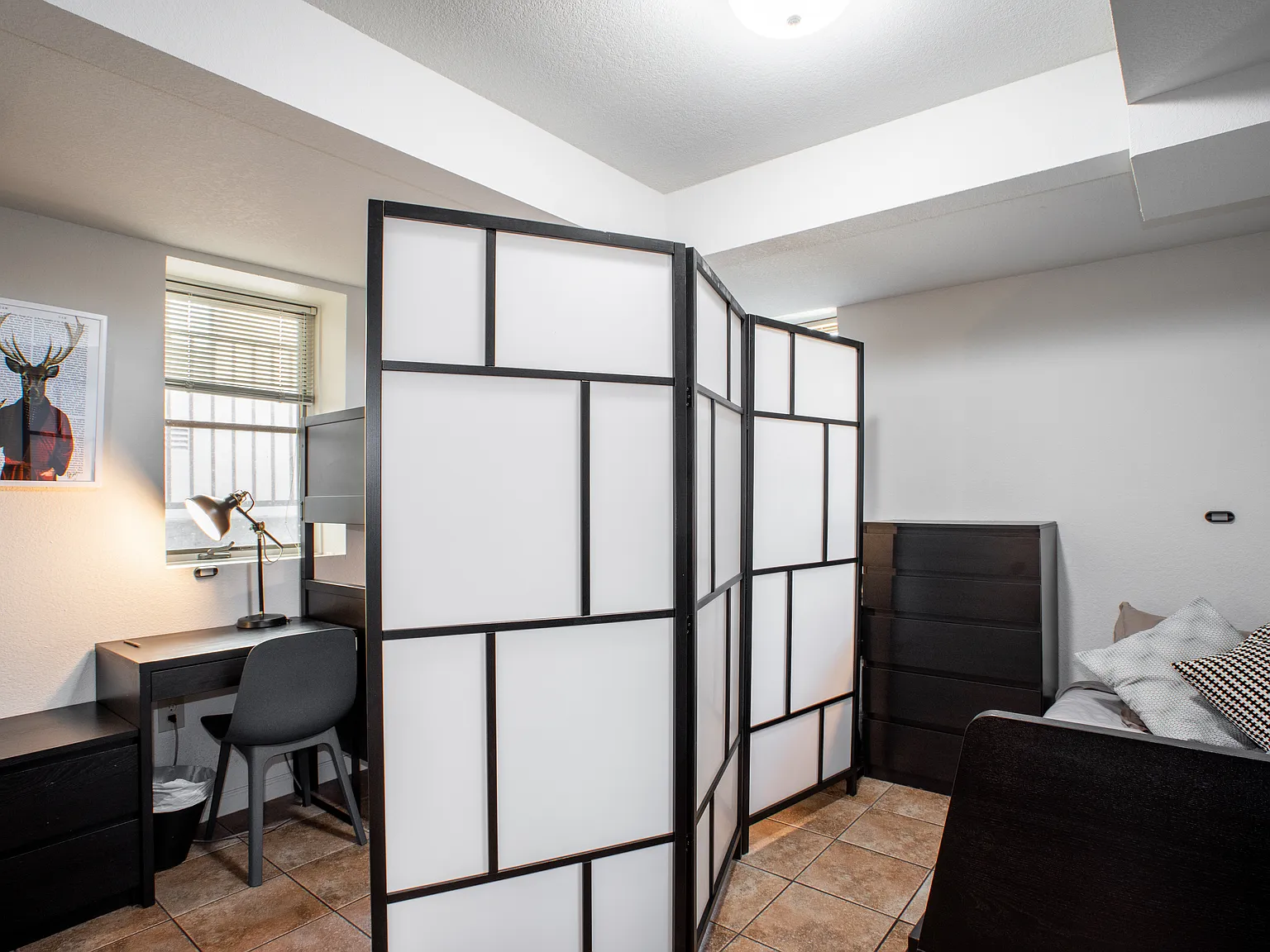 1 bed, 1073 sqft, $1,050 — Photo 3