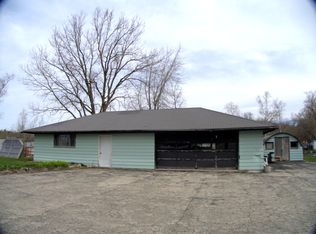 W345S10359 Wambold Rd, Mukwonago, WI 53149