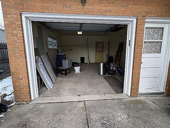 2nd image of 410 Bauman Rd