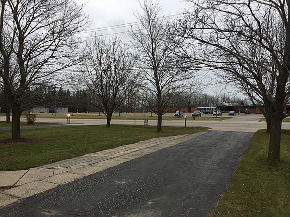 Paved driveway 