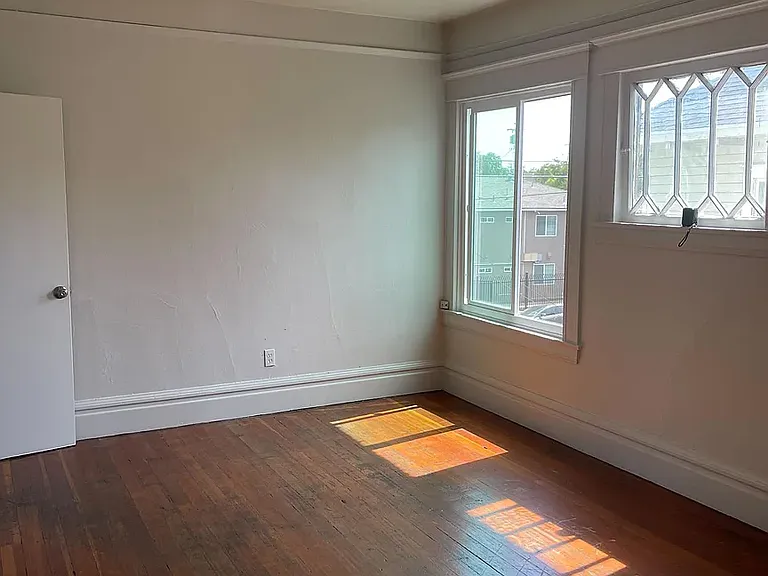 421 E Rose St #421 — Photo 1