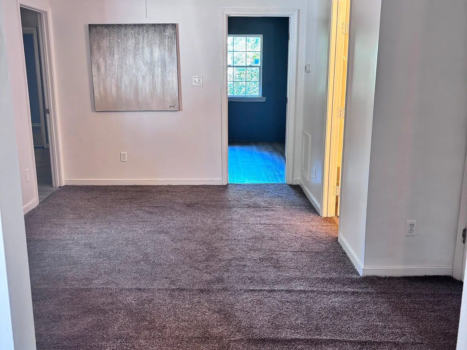 3 bed, 1300 sqft, $2,200 — Photo 3