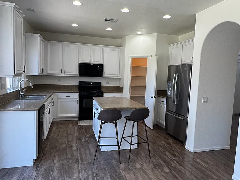 973 Yosemite Dr — Photo 22