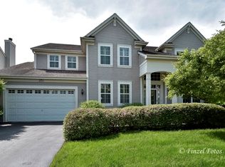 372 Merion Dr, Cary, IL 60013