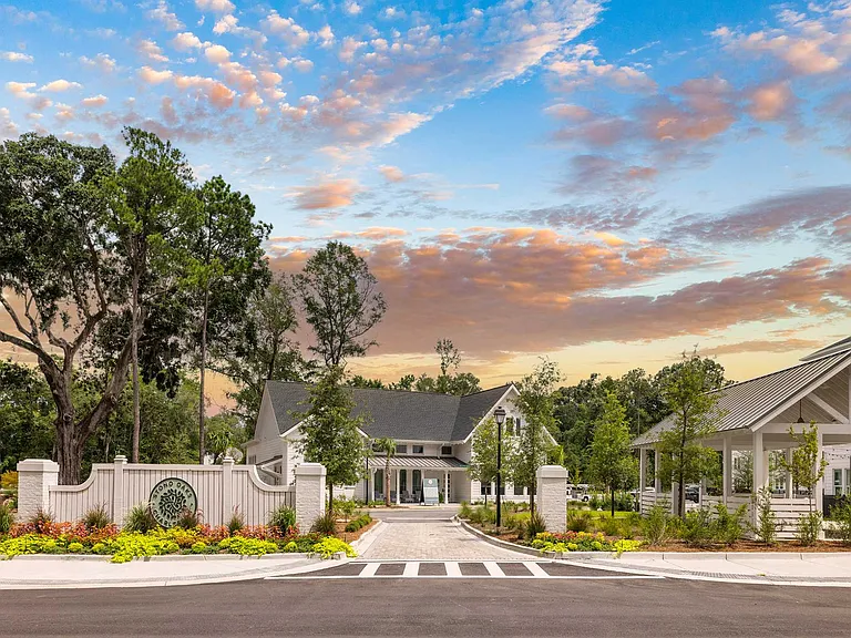 Stono Oaks — Photo 6