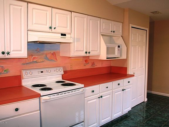 3rd image of 109 La Pasada Cir N