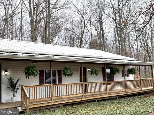 29082 Raccoon Ford Rd, Burr Hill, VA 22433