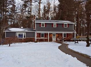 14 Whispering Hills Dr, Clifton Park, NY 12065