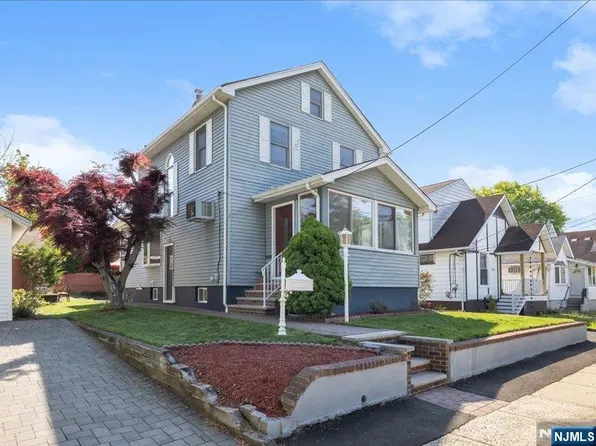 5-33 5th St, Fair Lawn, NJ 07410