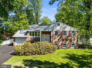 44 Hickory Dr, Churchville, PA 18966