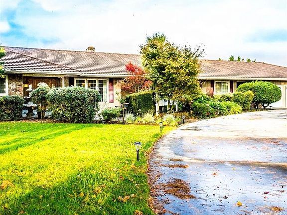 4th image of 8707 E Harney Ln