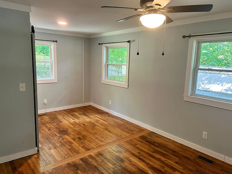 773 Semora Rd — Photo 29