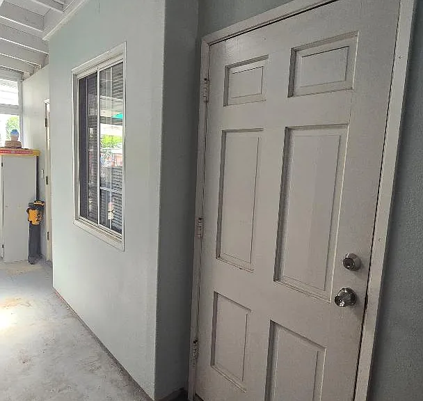 E Vine Ave — Photo 1