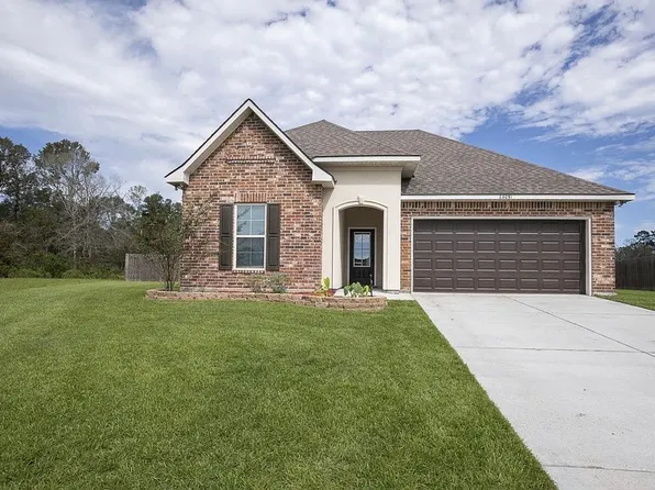 23091 Antler Lake Dr, Denham Springs, LA 70726