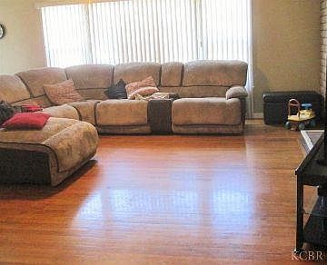 3rd image of 145 W Terrace Dr