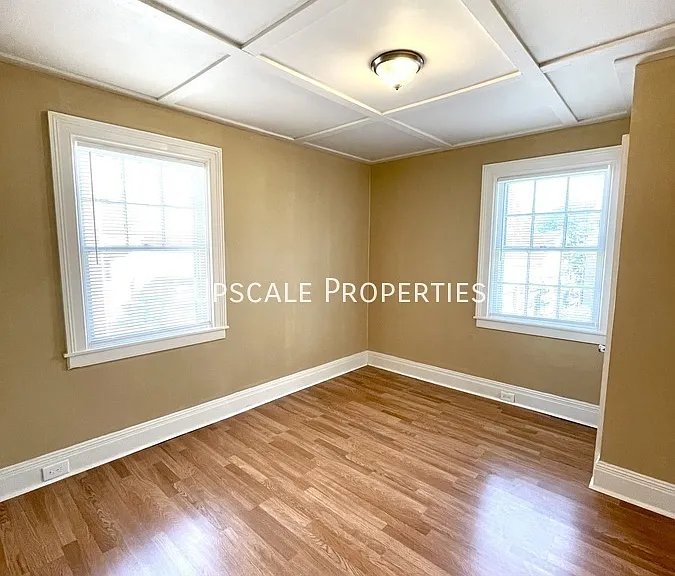 1626 Nicholasville Rd — Photo 7