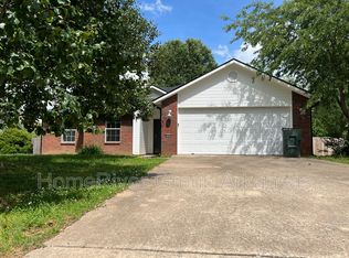 1336 N Caddo Ave, Fayetteville, AR 72704