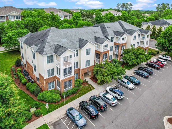 734 Portstewart Dr, Cary, NC 27519