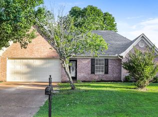 40 Spring Valley Dr, Oakland, TN 38060