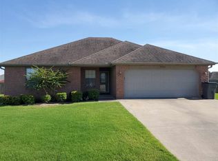 2900 Newcastle Dr, Paragould, AR 72450