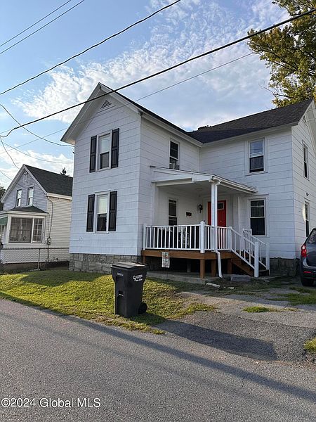 2nd image of 28 River Street